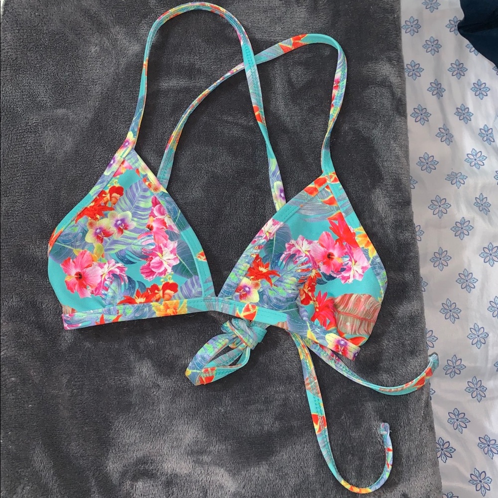 Bathing suit top